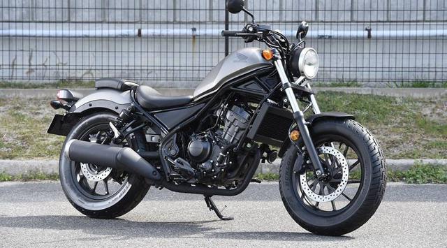 Honda CMX500 Rebel Selangkah di Depan Kawasaki Vulcan 